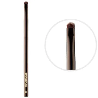 Hourglass Smudge Brush