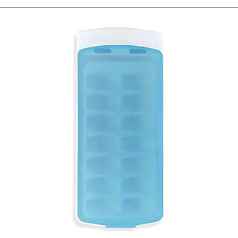 OXO Good Grips No-Spill Ice Cube Tray