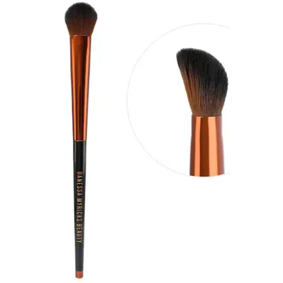Danessa Myricks Beauty Yummy Face 3.0 Targeted All Over Face Conceal & Sculpt Brush- For liquid, Creams or Powders