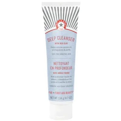 First Aid Beauty  Deep Cleanser with Red Clay