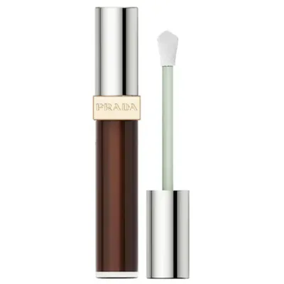 Prada Micro-Correcting Blurring Concealer with Peptides