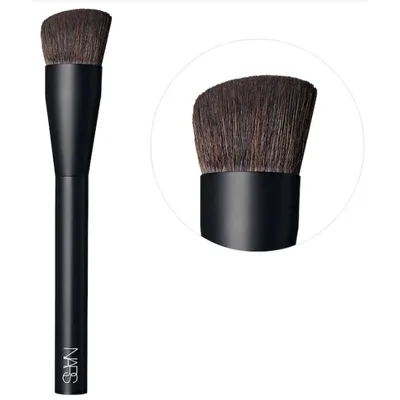 NARS #17 Cream Cheek Brush