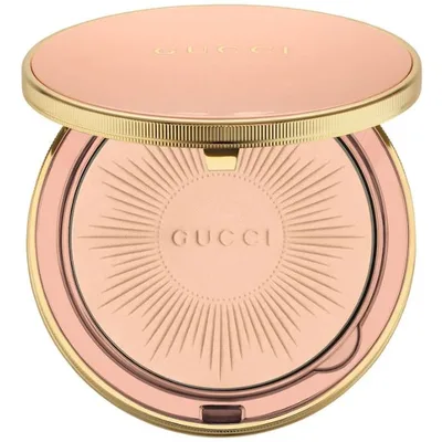 Gucci Mattifying Face Powder with 18-Hour Wear