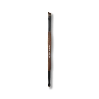 Victoria Beckham 22. Define & Line Brush