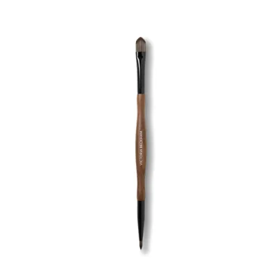 Victoria Beckham 11. Conceal & Detail Brush