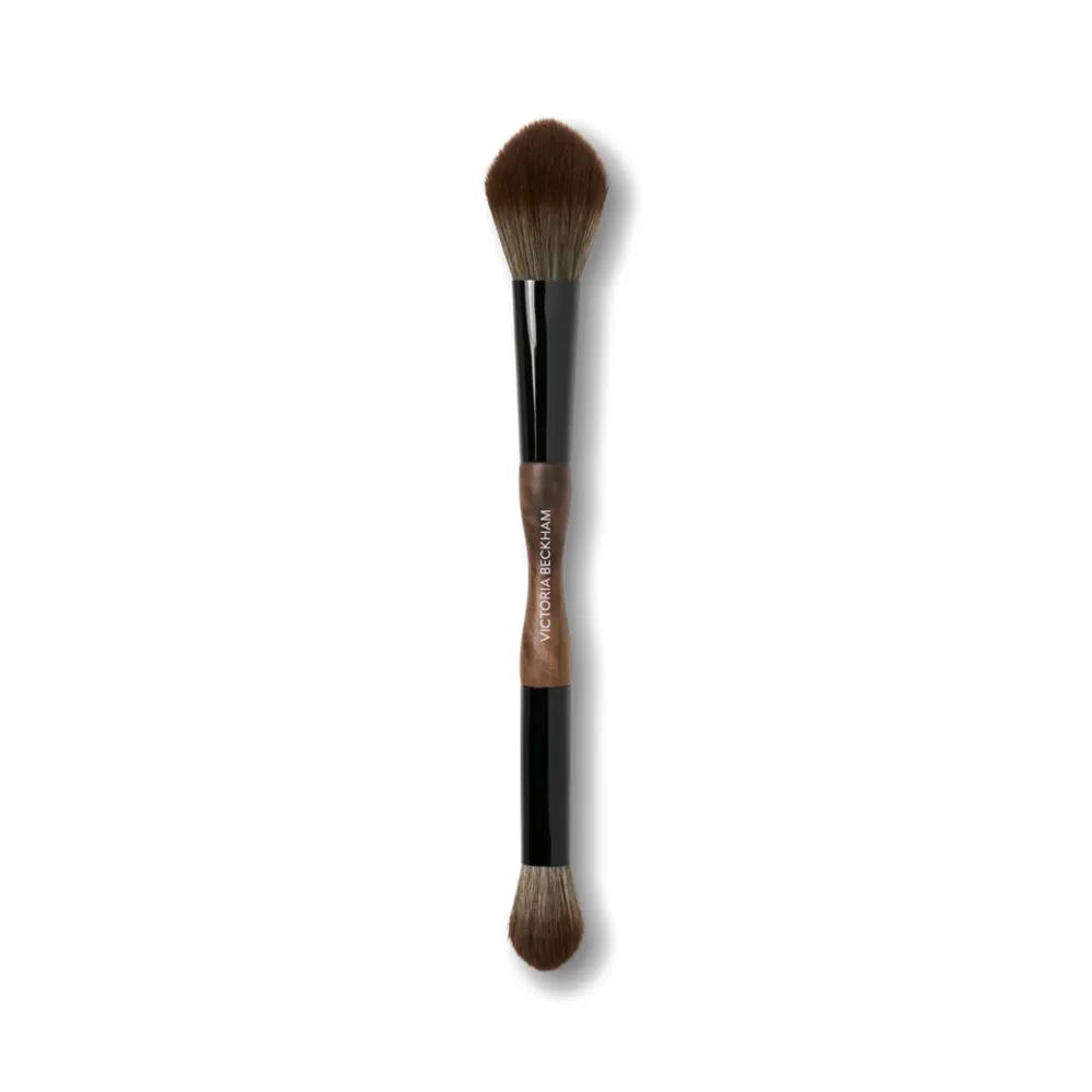 Victoria Beckham 13. Sculpt & Blend Brush