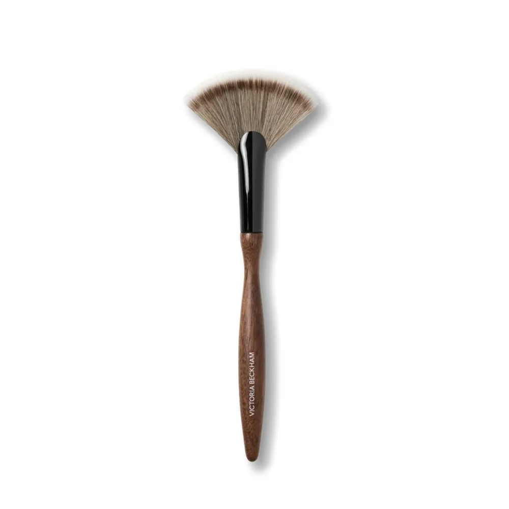 Victoria Beckham 14. Fan Brush