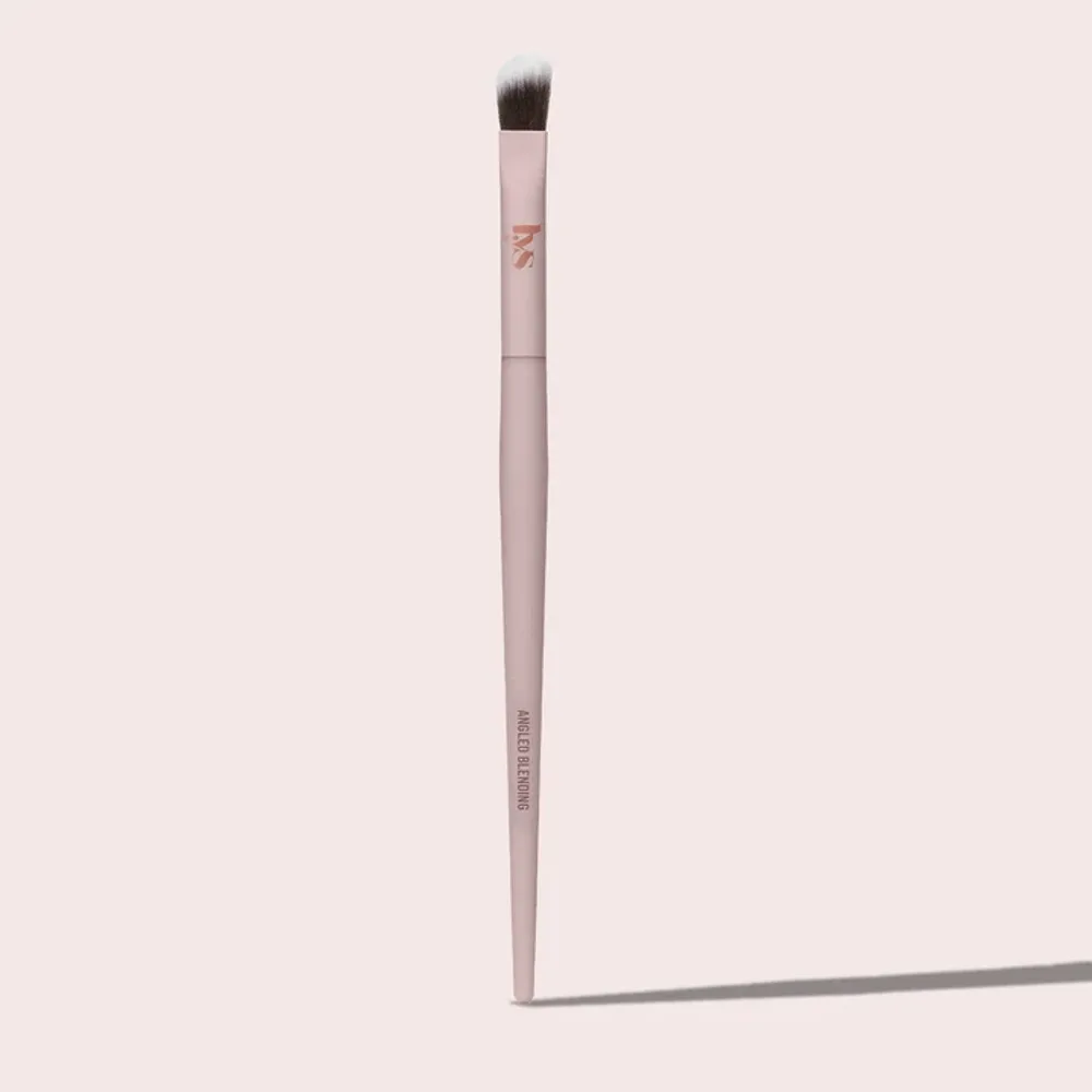 LYS Beauty ANGLED MULTI-USE EYESHADOW + NOSE BRUSH